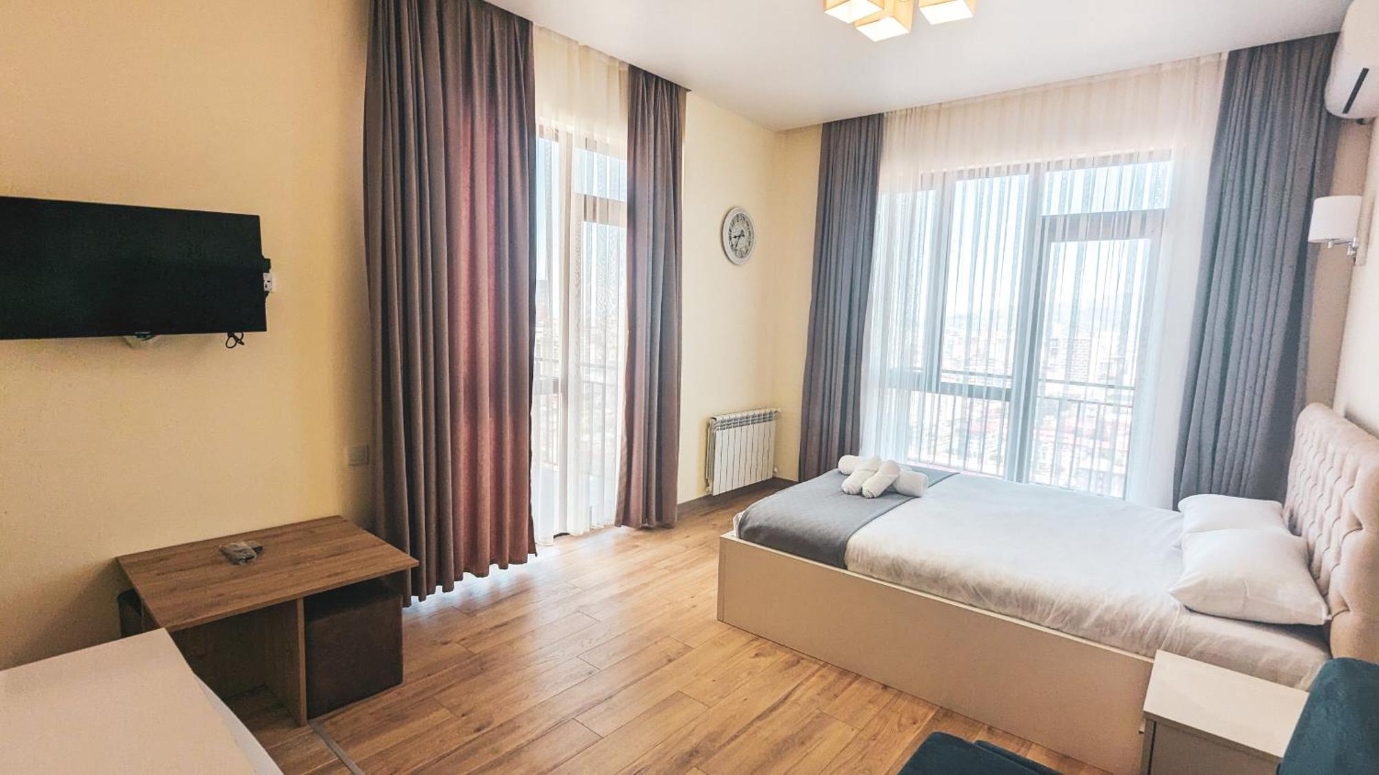 Gg Aparthotel Batumi Exteriör bild