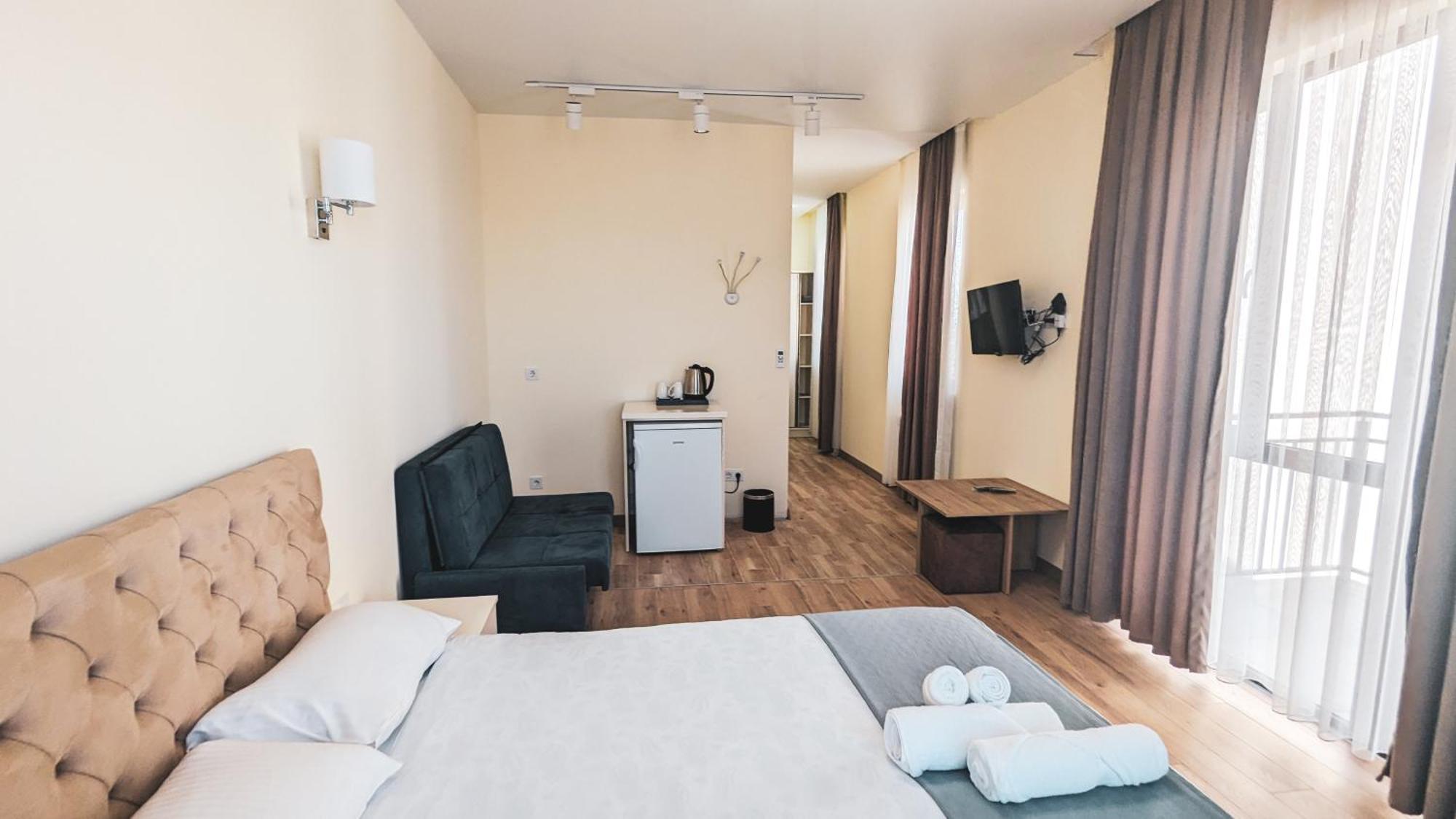 Gg Aparthotel Batumi Exteriör bild